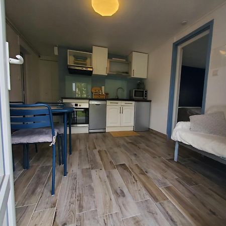 Appart 28M2 Avec Jardin Et Parking Prives, Chambre Separee Milhaud Eksteriør billede