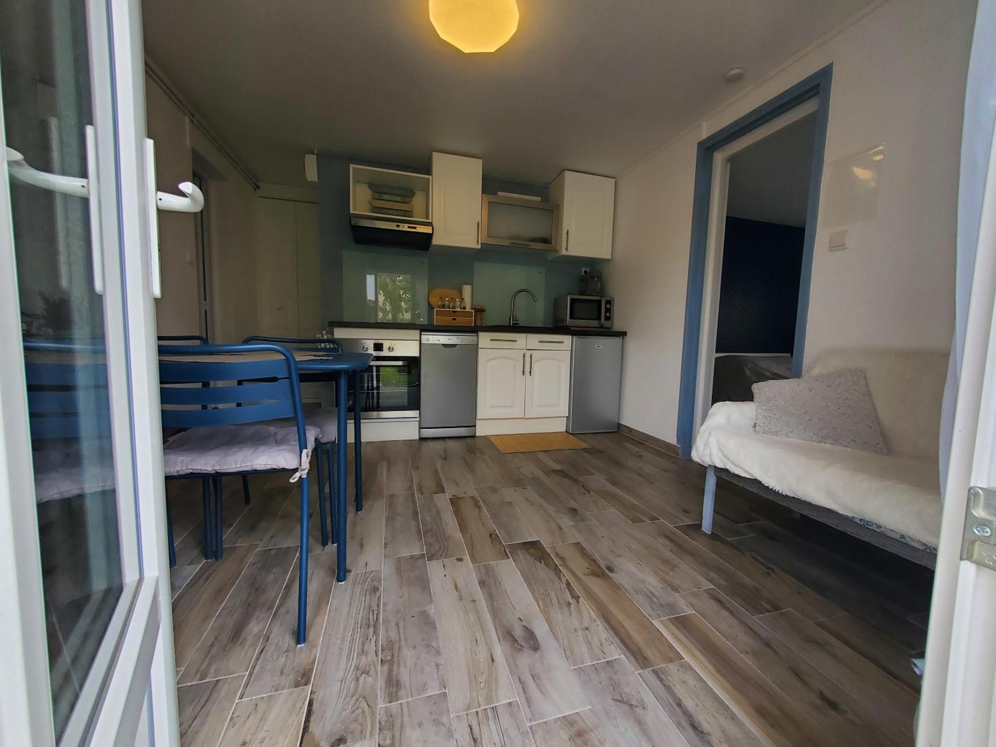Appart 28M2 Avec Jardin Et Parking Prives, Chambre Separee Milhaud Eksteriør billede